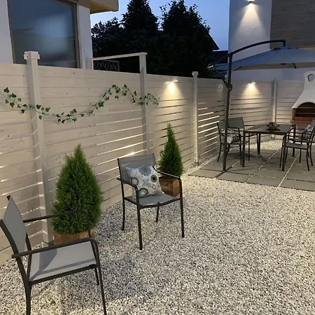 펜션 La Casa Di Marty Per 9 - Belcantovillas