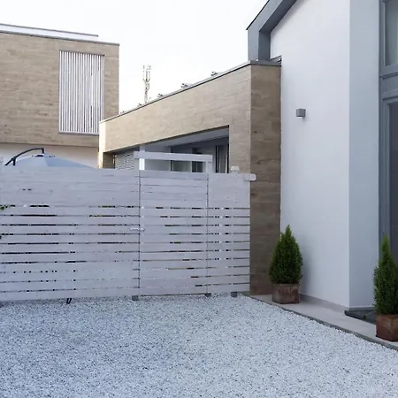 La Casa Di Marty Per 9 - Belcantovillas Tatil Evi