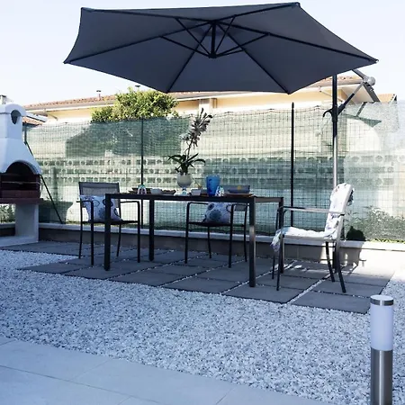 Tatil Evi La Casa Di Marty Per 9 - Belcantovillas Torre del Lago Puccini